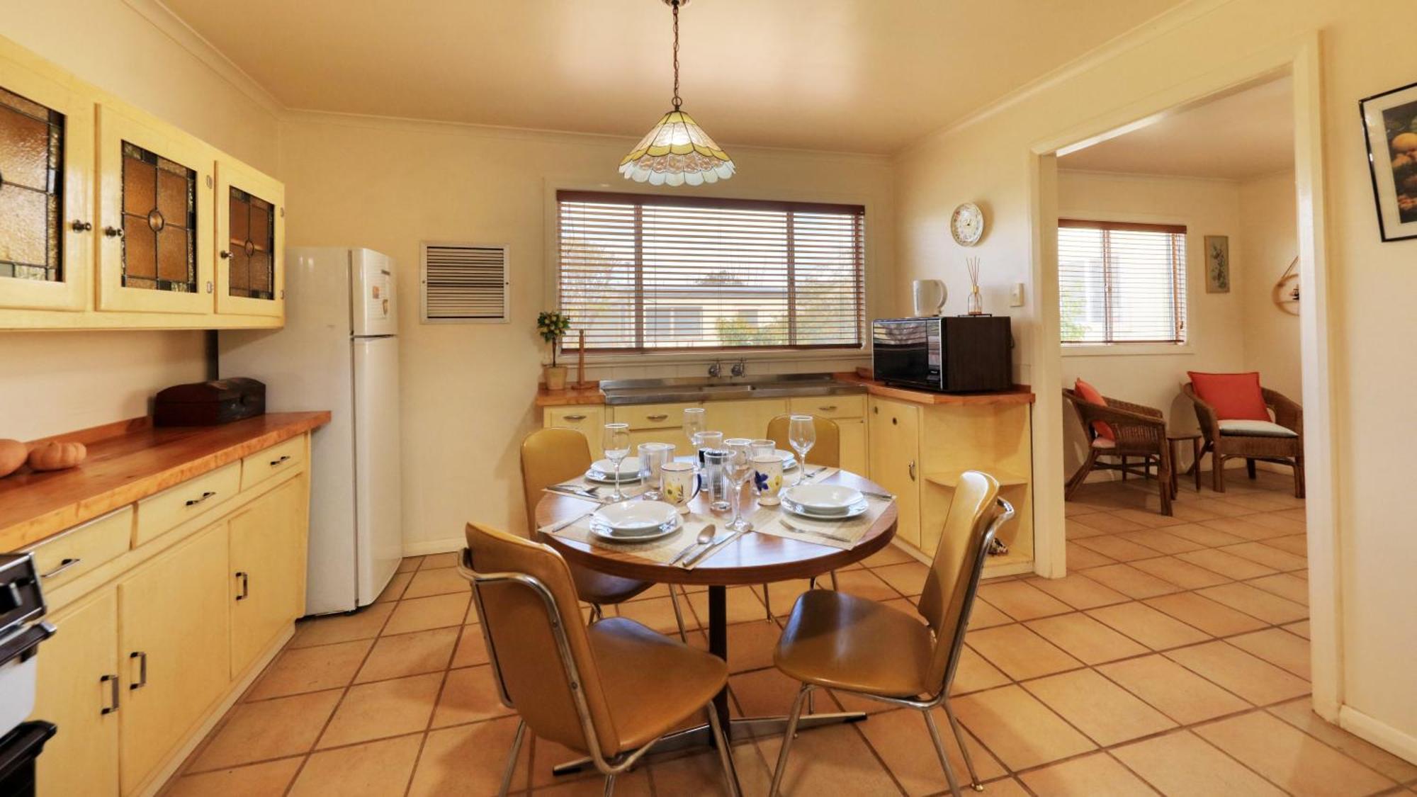 ברוקן היל Charles Rasp Motor Inn & Cottages מראה חיצוני תמונה
