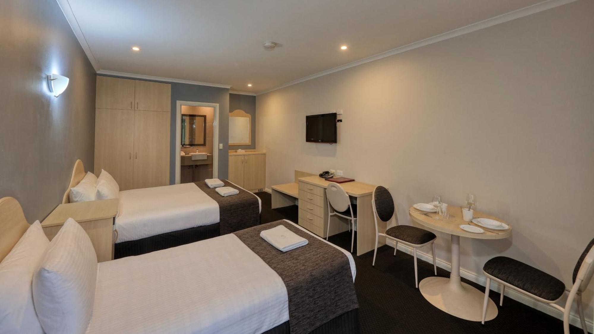 ברוקן היל Charles Rasp Motor Inn & Cottages מראה חיצוני תמונה