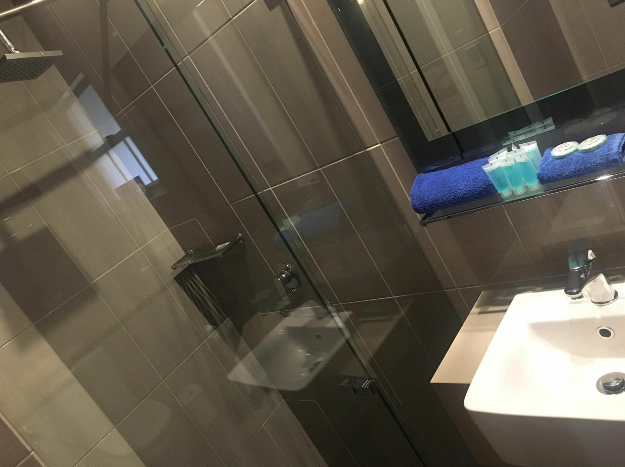 ברוקן היל Charles Rasp Motor Inn & Cottages מראה חיצוני תמונה